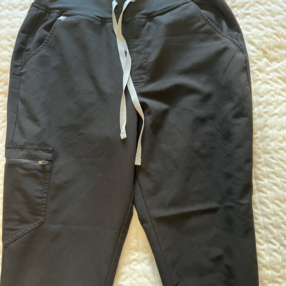 Figs jogger scrub pants